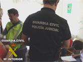 La Guardia Civil desmantela una banda dedicada al robo con violencia de vehículos y tráfico de drogas