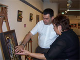 La Asociación Sociocultural de la Mujer Totanera inaugura una muestra de trabajos de pintura, manualiadades y bordado
