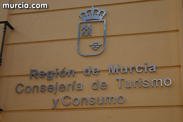 Consumo destinar 381.600 euros al servicio de defensa del consumidor en 34 municipios - 2