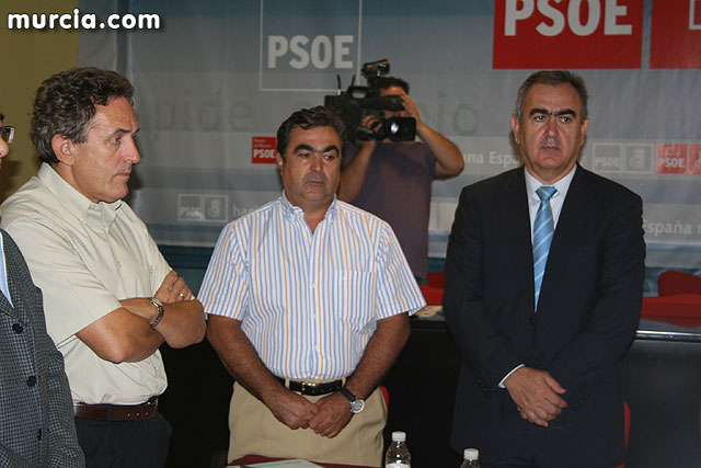 El PSOE reclama a la Comunidad que transfiera recursos a los ayuntamientos - 13