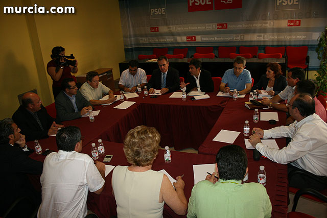 El PSOE reclama a la Comunidad que transfiera recursos a los ayuntamientos - 14