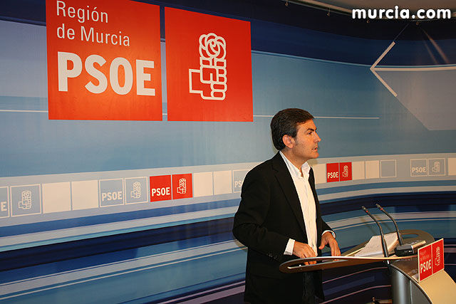 El PSOE reclama a la Comunidad que transfiera recursos a los ayuntamientos - 16