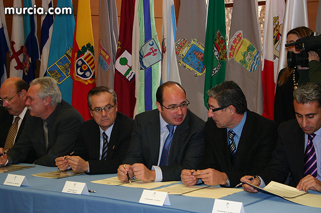 Valcrcel anuncia un plan de avales para los ayuntamientos de la Regin - 20