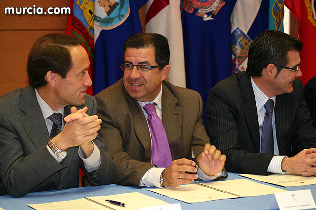 Valcrcel anuncia un plan de avales para los ayuntamientos de la Regin - 26