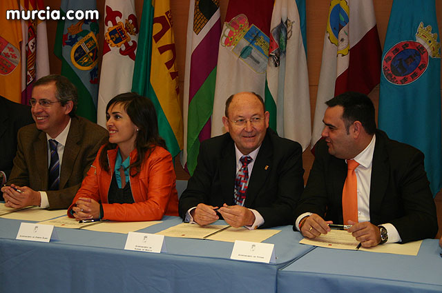 Valcrcel anuncia un plan de avales para los ayuntamientos de la Regin - 28