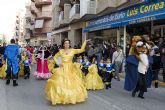 Más de dos mil personas desfilan en el carnaval de Mazarrón