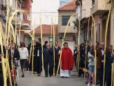 Las palmas de Domingo de Ramos visten las calles de Beniel