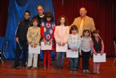 Durante la entrega de premios del IV Certamen de Pintura al aire libre para escolares se realizó un espectáculo de magia