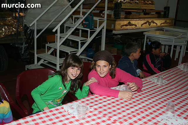 Homenaje a los portapasos infantiles de la Cofrada de San Juan Evangelista - 7