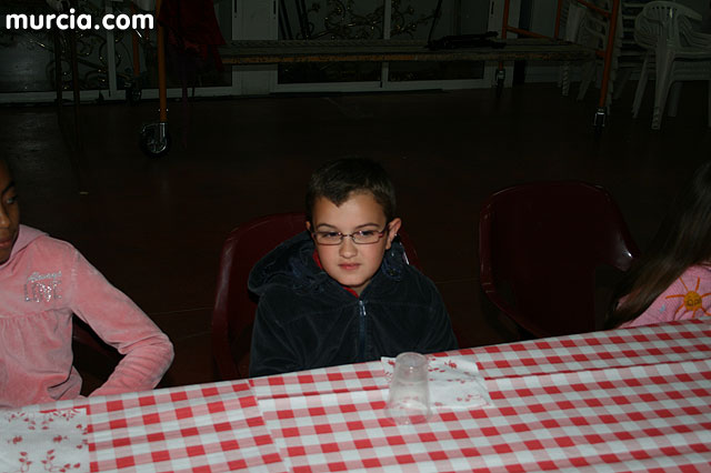 Homenaje a los portapasos infantiles de la Cofrada de San Juan Evangelista - 13