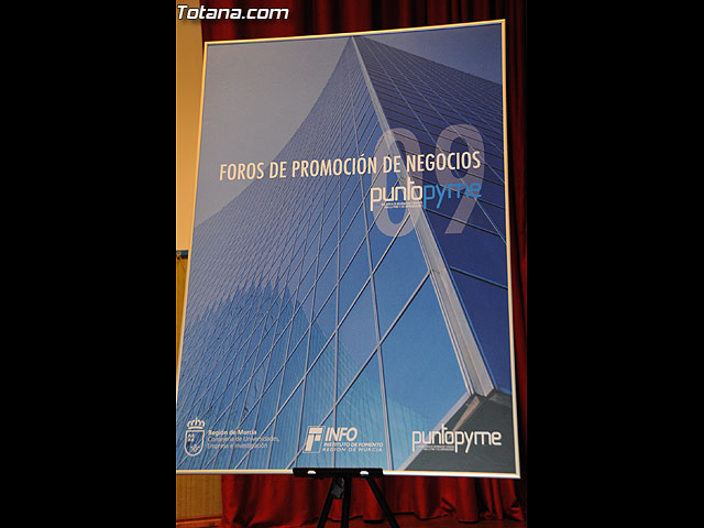 Empresarios de la comarca del Guadalentn participan en Totana en el foro de promocin de negocios - 8