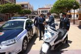 La Comunidad entrega a la Policía Local de Torre Pacheco un nuevo coche patrulla y dos motocicletas