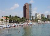 La Alcaldesa anuncia la mejora del embarcadero del ferry entre otras actuaciones inmediatas en la zona de playa en Santiago de la Ribera