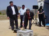 González Tovar y el alcalde de La Unión ponen la primera piedra de 2 pabellones polideportivos y de las obras del nuevo museo etnológico