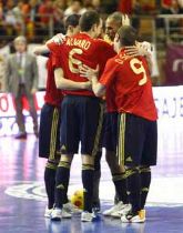 Álvaro celebra su onomástica marcando dos goles con ‘La Roja’