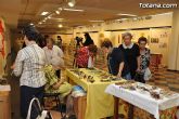 La concejal de Cultura inaugura la exposición misionera y venta de artesanía de las hermanas misioneras combonianas