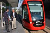 Cámara explica al Alcalde de Santander la gestación e implantación del tranvía en Murcia