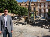 Empieza la ejecución material de las obras de remodelación de la Plaza de España, con la demolición del pavimento existente