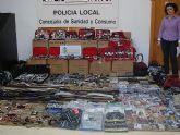La Policía Local de Lorca destruye 1.795 artículos ilegales por valor de 32.604 euros