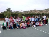 Los alumnos del Colegio Deitana visitan el Club de Tenis Totana