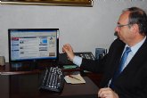 El alcalde de Alhama de Murcia acorta distancias con la ciudadanía a través de la web municipal