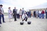 Blaya y Sotoca ponen la primera piedra del nuevo colegio de Puerto de Mazarrón