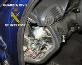 La Guardia Civil detiene a dos personas por tráfico de droga y desmantela una “casa de citas” en Mazarrón