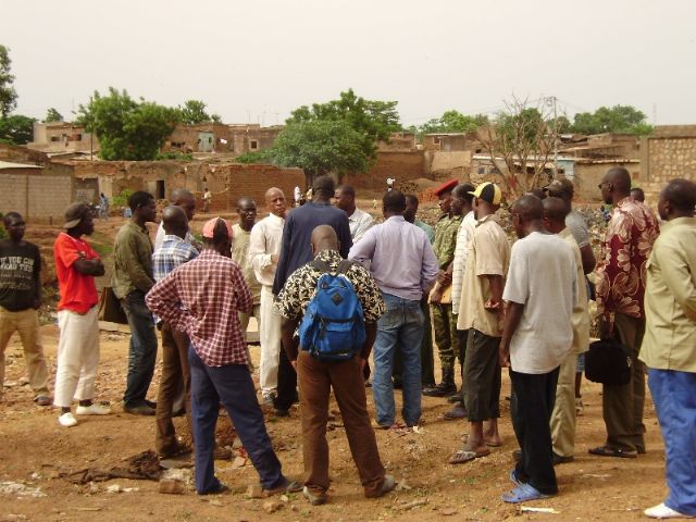 Comienza la construccion de la escuela financiada por las Ampas de Totana, Alhama y Aledo en la ciudad de Bobo, en Burkina Faso - 10