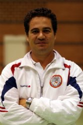 Chema Nicolás continúa como entrenador del Club Voleibol Caravaca
