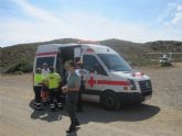 Cruz Roja de Águilas activa varios retenes de voluntarios para asistir a una senderista accidentada en la zona del cuartel de Siscar
