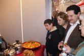 Cientos de personas degustan platos típicos de Argentina, Marruecos, Ecuador, Perú y España en el encuentro gastronómico 