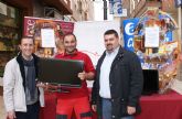 El Ayuntamiento de Puerto Lumbreras en colaboración con ASEPLU, sortean cestas de navidad entre los clientes de los comercios locales