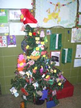 Quince centros escolares de la Región intercambian adornos navideños con colegios de la Unión Europea