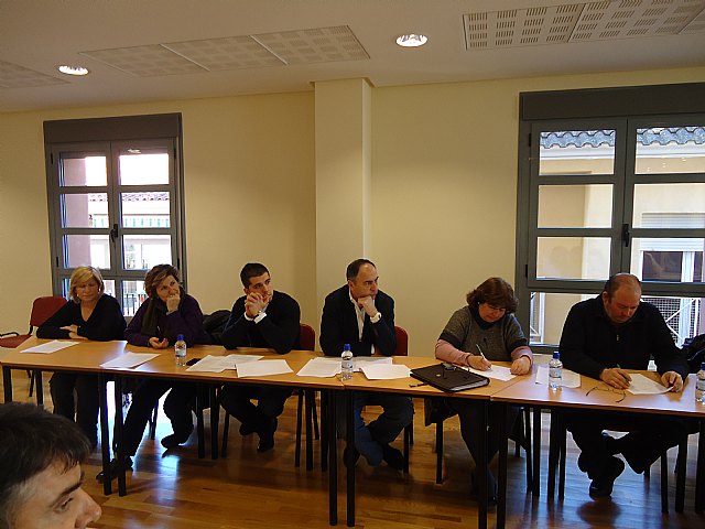 Se celebra en CEBAG una charla-coloquio sobre los horarios de apertura de los comercios - 5