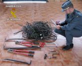 La Guardia Civil detiene a dos jóvenes por el robo de cable de cobre en Beniel