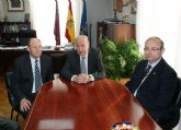 El alcalde de Alhama de Murcia recibe a Jesús Samper