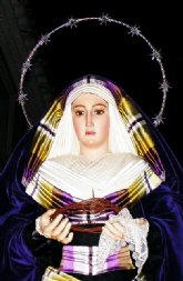 Silencio al paso de Nuestra Señora de Gracia y Esperanza en Cieza