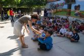 Comansi dona 1.580 juguetes a los niños y niñas damnificados por los terremotos de Lorca