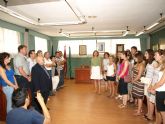 El alcalde de Ceutí recibe a medio centenar de jóvenes peregrinos de Bielorrusia y Paraguay