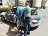 La Guardia Civil detiene a cinco personas que estaban robando en una empresa