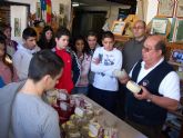 Alumnos del Instituto Europa aprenden a elaborar quesos artesanales