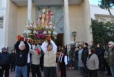 San Blas desafía a las bajas temperaturas y congrega a miles de personas