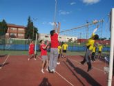Los colegios Bahía y Francisco Caparrós se imponen en multideporte y baloncesto 3x3 de deporte escolar