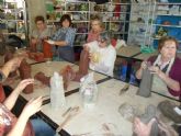 La Universidad Popular celebra sus 30 años con charlas sobre pintura y cerámica