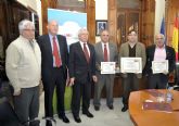 La Facultad de Filosofía recibe el premio del concurso de ahorro y eficiencia energética de la Universidad