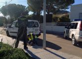 La Guardia Civil detiene a dos personas que habían dejado sin alumbrado 11 calles de El Carmolí en su intento por sustraer el cableado público