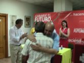 La agrupación local del PSRM-PSOE de Mazarrón, homenajea a un militante por su constancia y valores personales