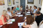 El Ayuntamiento de Alhama crea la Comisión Municipal de Absentismo y Abandono Escolar en busca de la erradicación del problema