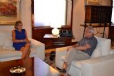 Reunión del Presidente de La Comunidad Autónoma, Ramón Luis Valcárcel, con la Alcaldesa de Archena, Patricia Fernández