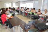 Decenas de personas participan en los cursos y talleres programados por el ayuntamiento de Mazarrón